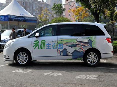 金门户外车贴喷绘如何保持效果?